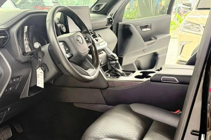 Toyota Land Cruiser 2023