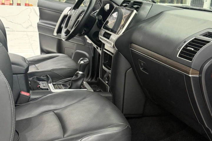Toyota Land Cruiser Prado 2019