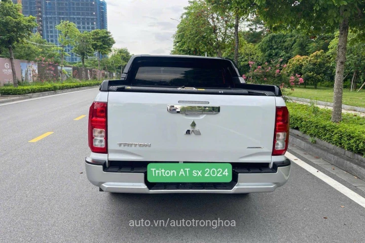Mitsubishi Triton 2024