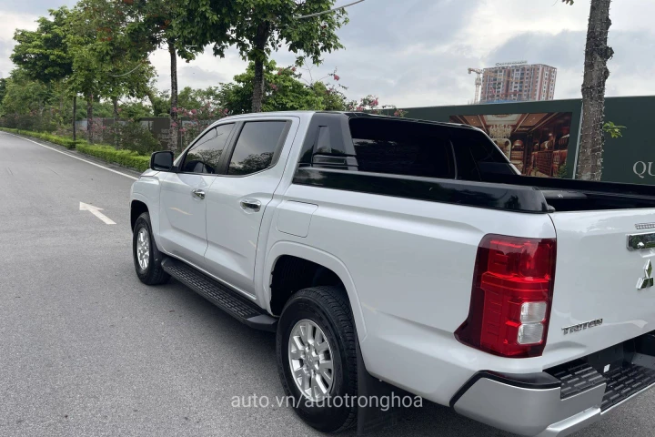Mitsubishi Triton 2024