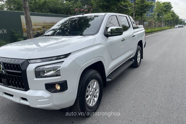 Mitsubishi Triton 2024