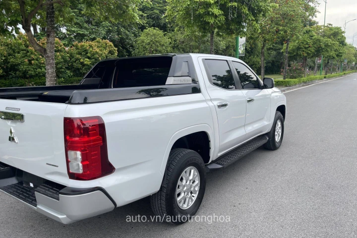 Mitsubishi Triton 2024