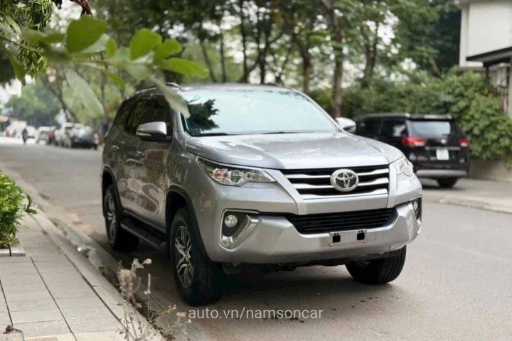 Toyota Fortuner 2.4MT 4x2 2019