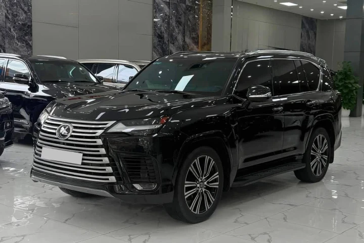 Lexus LX 2023