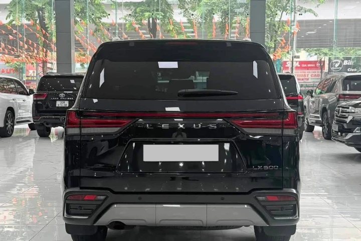 Lexus LX 2023