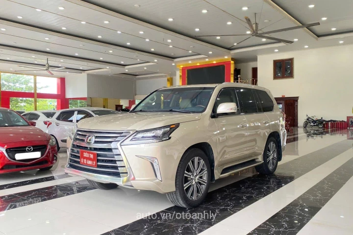 Lexus LX 2016