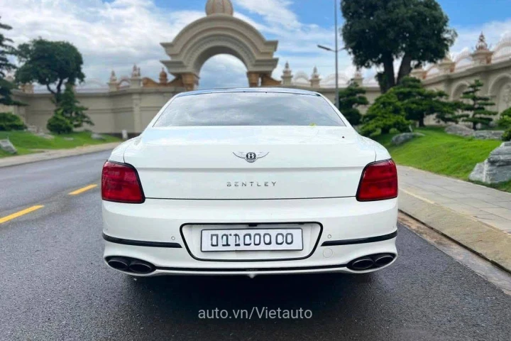 Bentley Flying Spur 2021