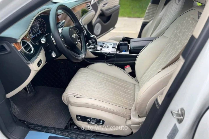 Bentley Flying Spur 2021