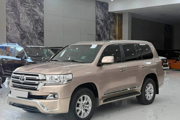 Toyota Land Cruiser 2016