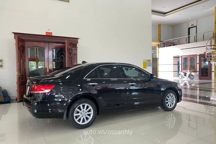 Toyota Camry 2.5Q 2012