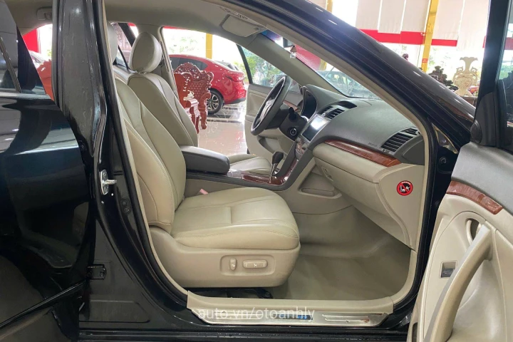Toyota Camry 2.5Q 2012