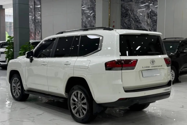 Toyota Land Cruiser 2023