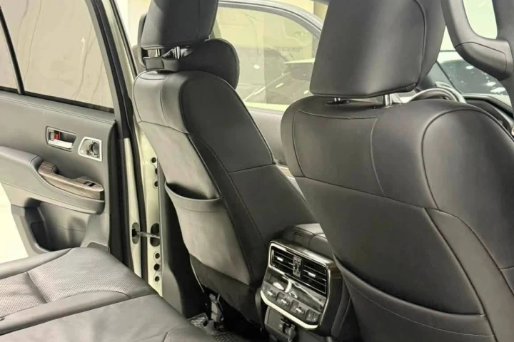 Toyota Land Cruiser 2023