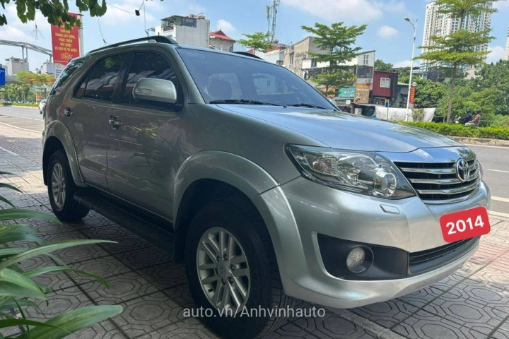 Toyota Fortuner 2014