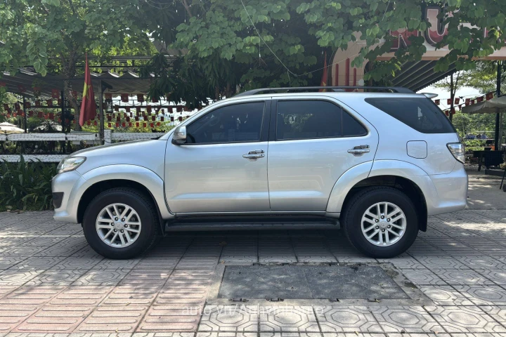 Toyota Fortuner 2014
