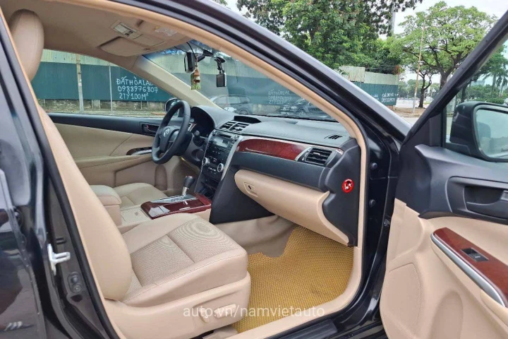 Toyota Camry 2014