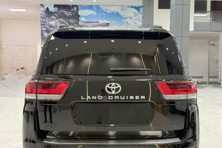 Toyota Land Cruiser 2023