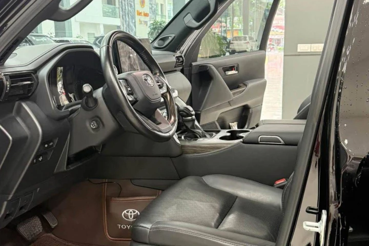 Toyota Land Cruiser 2023