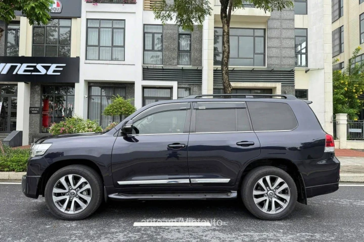 Toyota Land Cruiser 2020