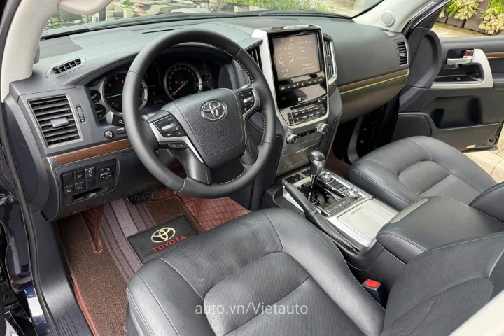 Toyota Land Cruiser 2020