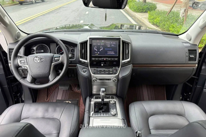 Toyota Land Cruiser 2020