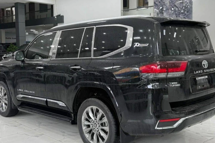 Toyota Land Cruiser 2024