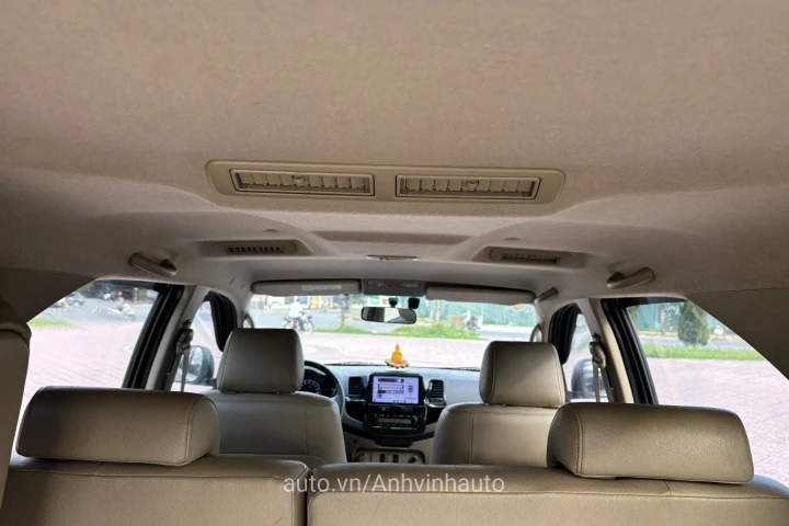 Toyota Fortuner 2012