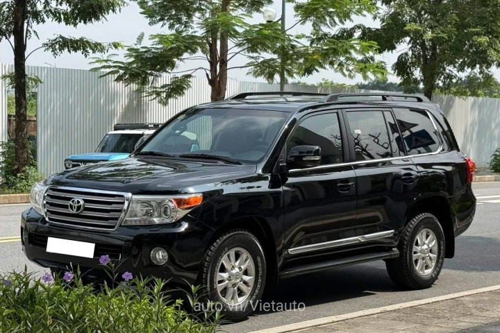 Toyota Land Cruiser 2015