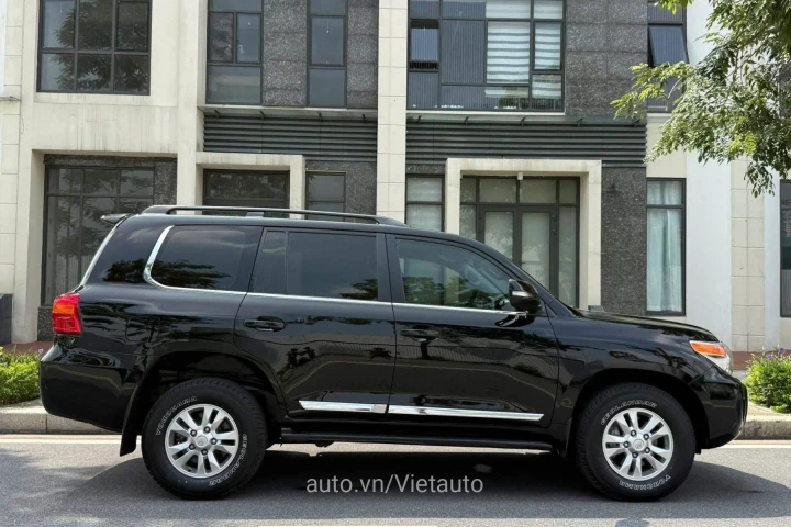 Toyota Land Cruiser 2015