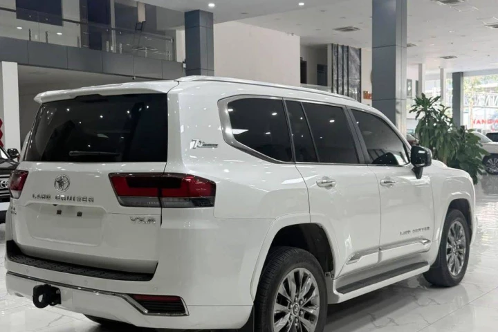 Toyota Land Cruiser 2023