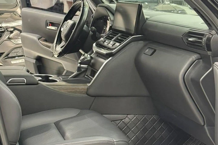 Toyota Land Cruiser 2023