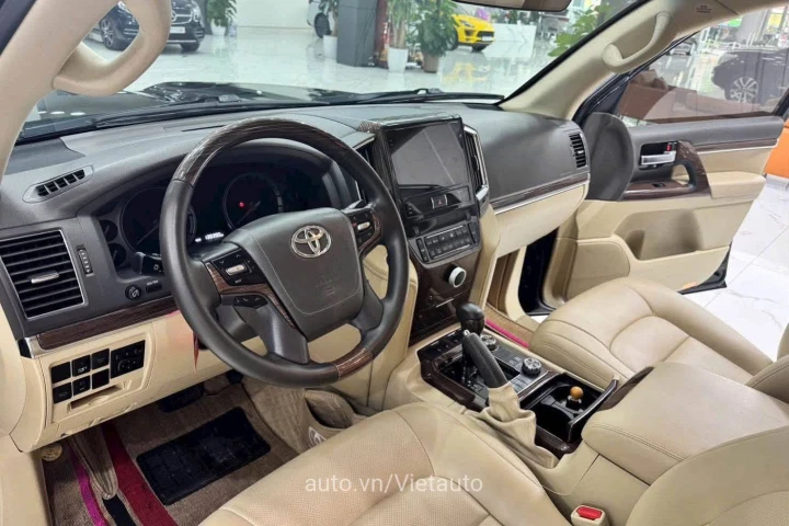 Toyota Land Cruiser 2016