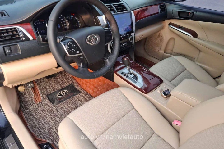 Toyota Camry 2012