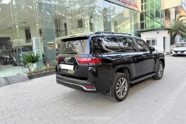 Toyota Land Cruiser 2024