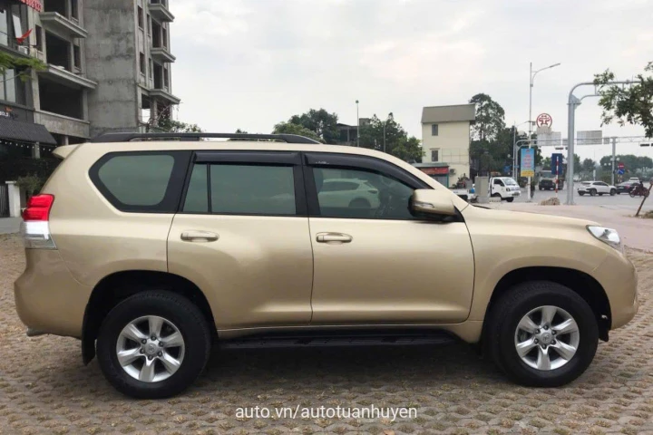 Toyota Land Cruiser Prado 2012