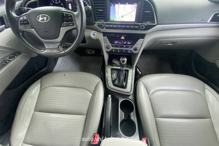 Hyundai Elantra 2018