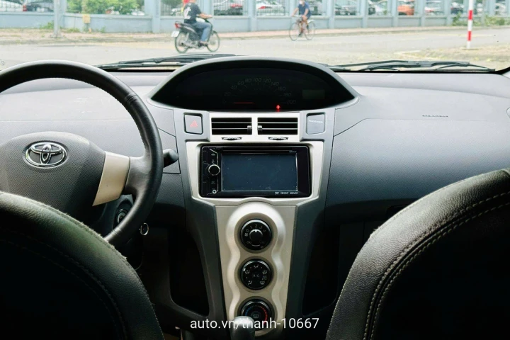 Toyota Yaris 2009