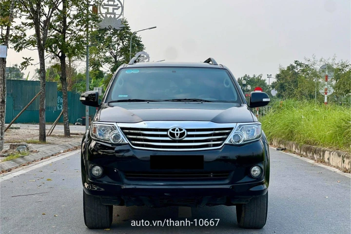 Toyota Fortuner 2013