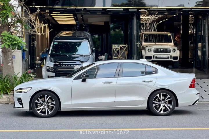 Volvo S60 2021