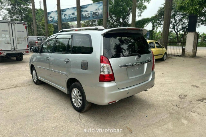 Toyota Innova 2013