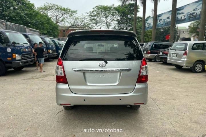 Toyota Innova 2013