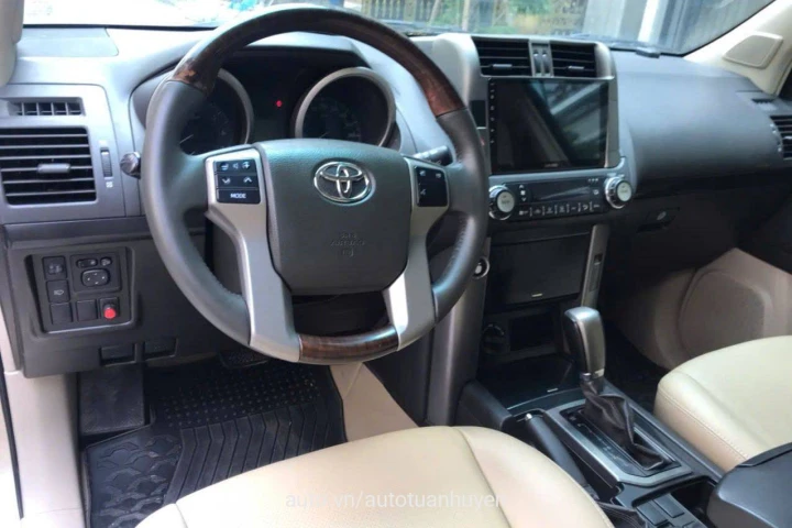 Toyota Land Cruiser Prado 2010