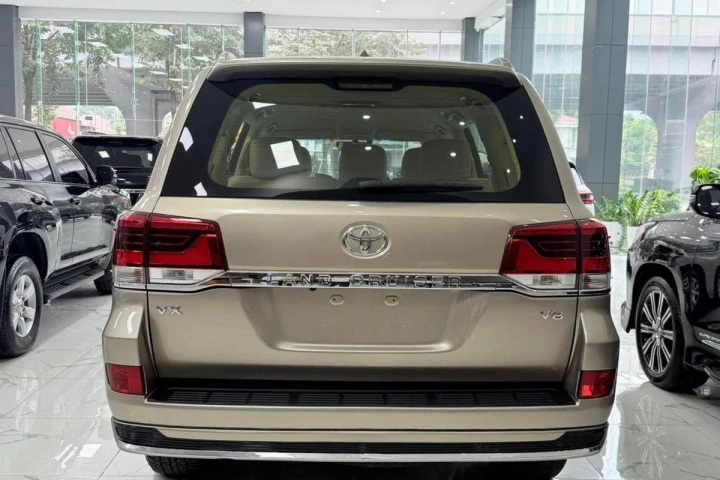 Toyota Land Cruiser 2016