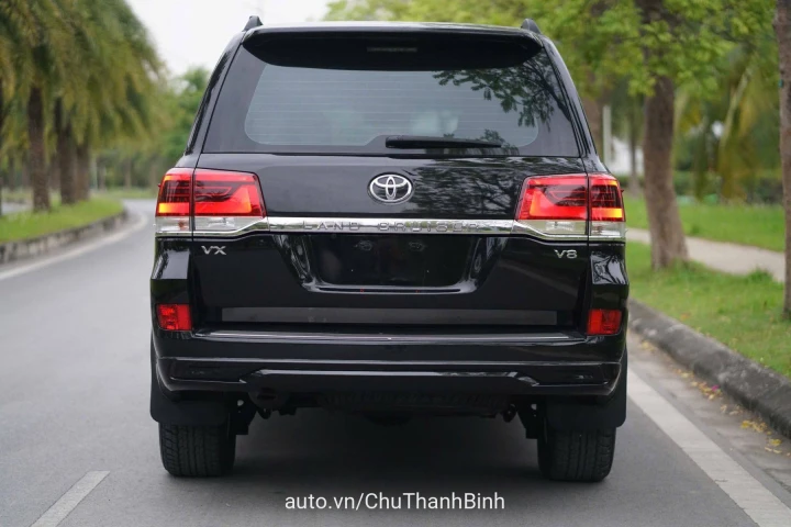 Toyota Land Cruiser 2011