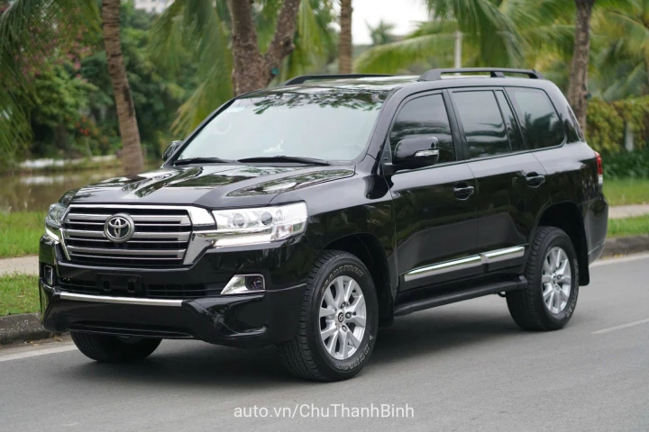 Toyota Land Cruiser 2011